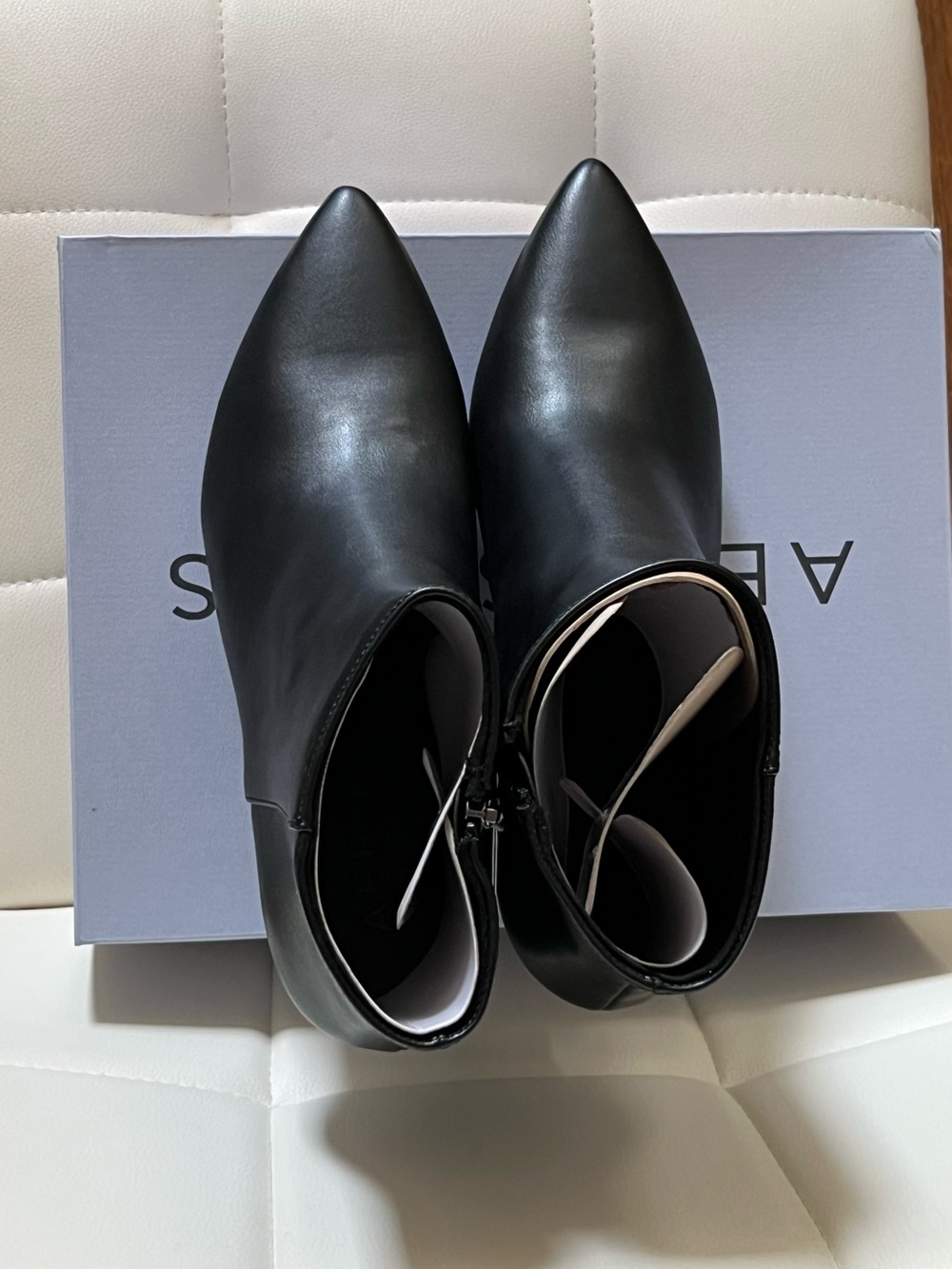 AEROSOLES Black Pointed Kitten Heel Ankle Booties - Picture 6 of 8